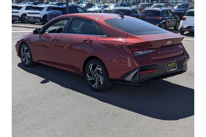 $23999 : Hyundai ELANTRA 2024 Limited image 4
