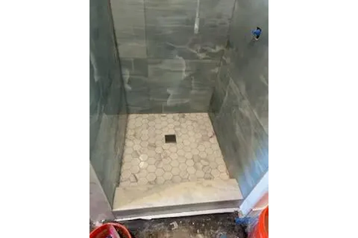 Remodelamos banos completos image 3