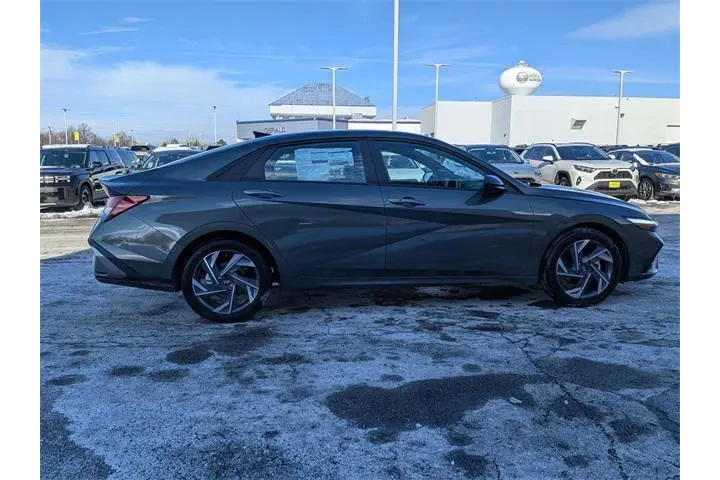 $25040 : Hyundai ELANTRA 2025 SEL Spo image 4