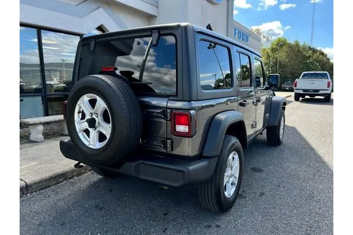 $33491 : Jeep Wrangler Unlimited 2022 image 4