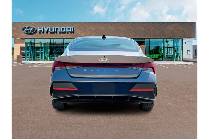 $26974 : Hyundai ELANTRA Hybrid 2025 image 6