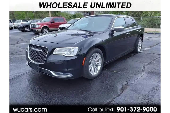 $15995 : 2017 300 C RWD image 1