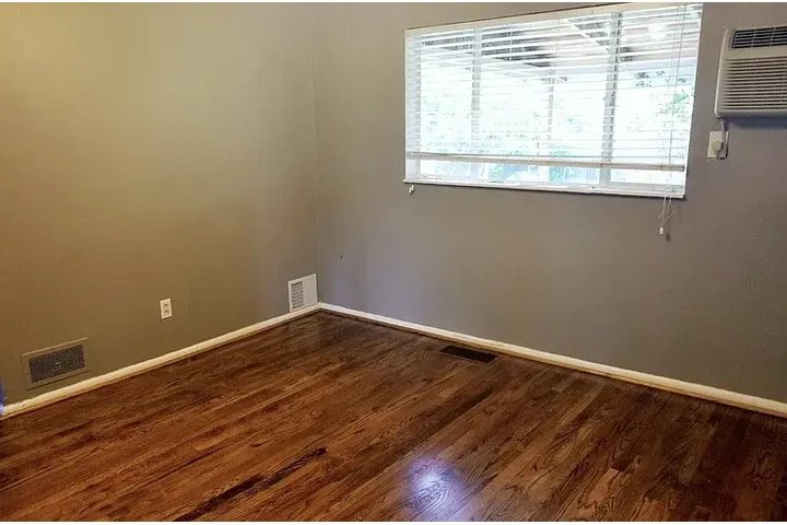 $1400 : HOUSE FOR RENT IN DENVER CO image 2