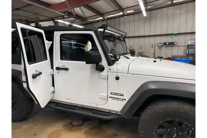 $20877 : Jeep Wrangler Unlimited 2016 image 6