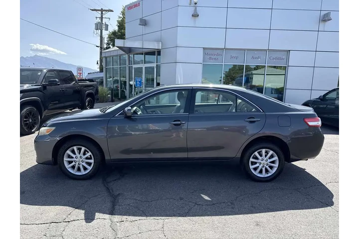 $8910 : 2010 Camry XLE image 10