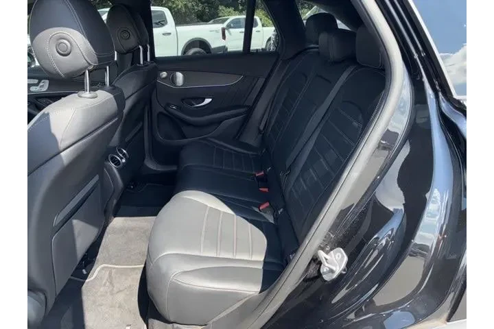 $31892 : Mercedes-Benz GLC 2020 AWD A image 7