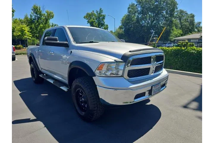 $21995 : Ram 1500 2017 4x4 SLT 4dr Cr image 1