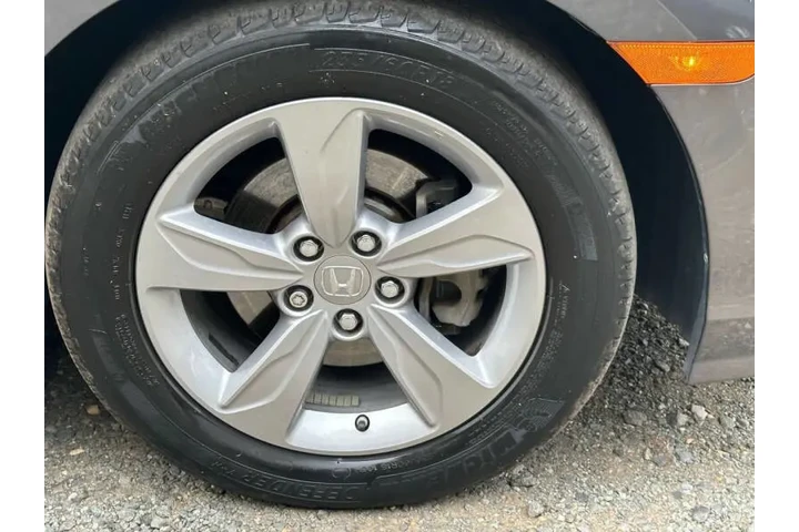 $16990 : 2019 Odyssey EX image 9