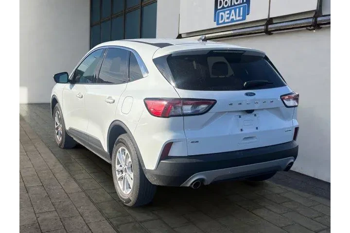 $19995 : Ford Escape 2022 AWD SE 4dr image 2