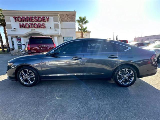 $26995 : Pre-Owned 2023 Accord EX Seda image 9