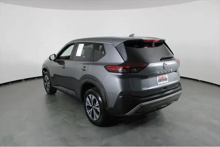 $17733 : Nissan Rogue 2023 SV 4dr Cro image 4