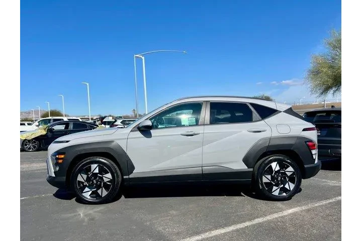 $19997 : Hyundai KONA 2024 SEL 4dr Cr image 6