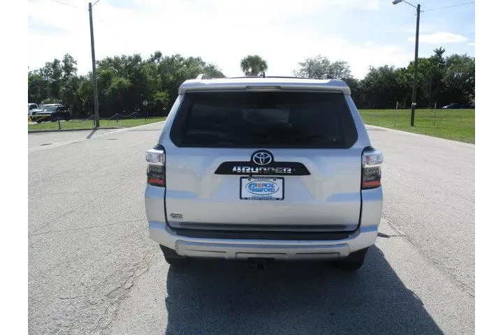 $35995 : Toyota 4Runner 2019 4x4 SR5 image 6