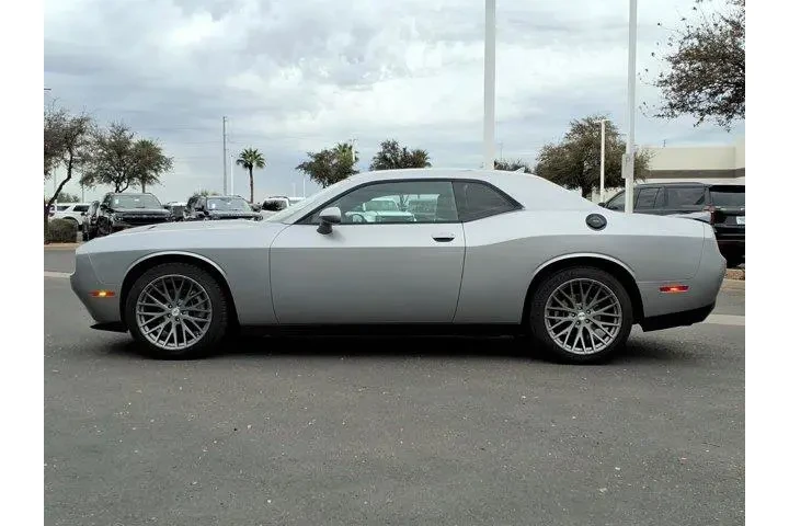 $11999 : Dodge Challenger 2016 SXT 2d image 2