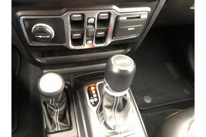 $30000 : Jeep Wrangler Unlimited 2021 image 10