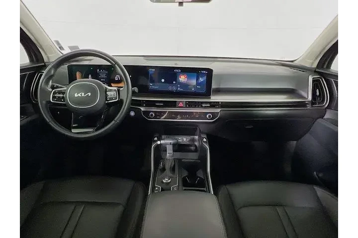 $35975 : Kia Sorento 2025 S 4dr SUV image 9