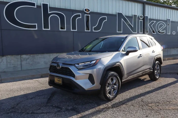 $34787 : 2025 RAV4 Hybrid XLE AWD image 1