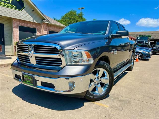 $19950 : 2016 RAM 1500 Lone Star image 3