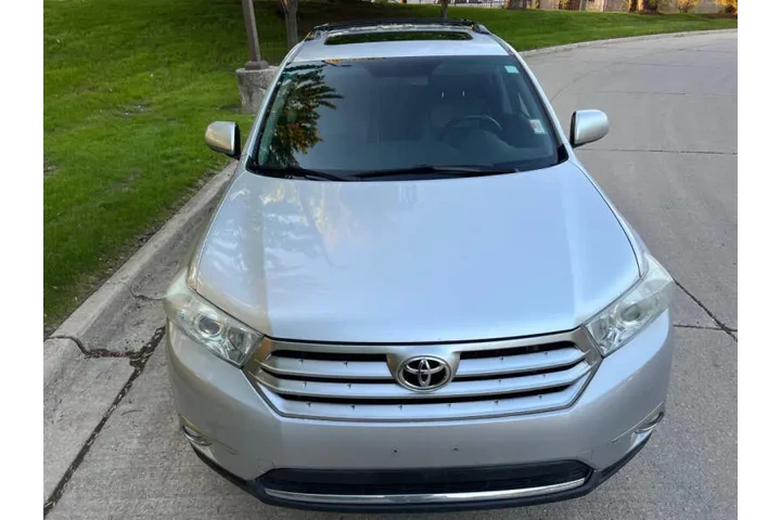 $12495 : 2011 Highlander Limited image 3