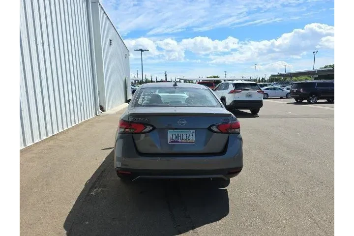 $18999 : Nissan Versa 2024 SR 4dr Sed image 5