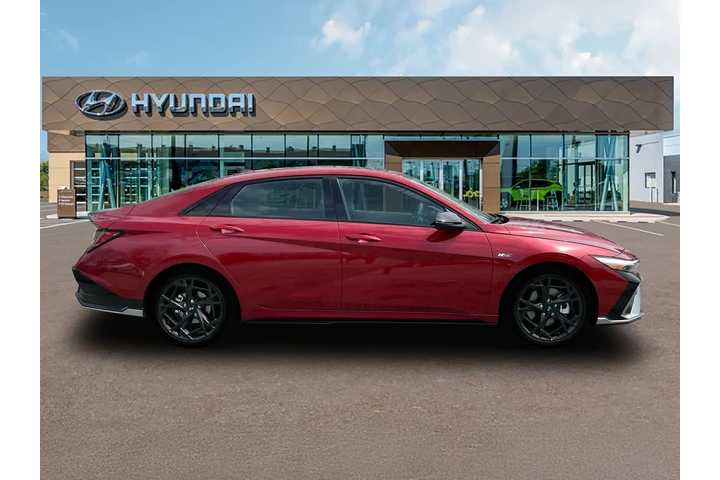 $25915 : Hyundai ELANTRA 2025 N Line image 9
