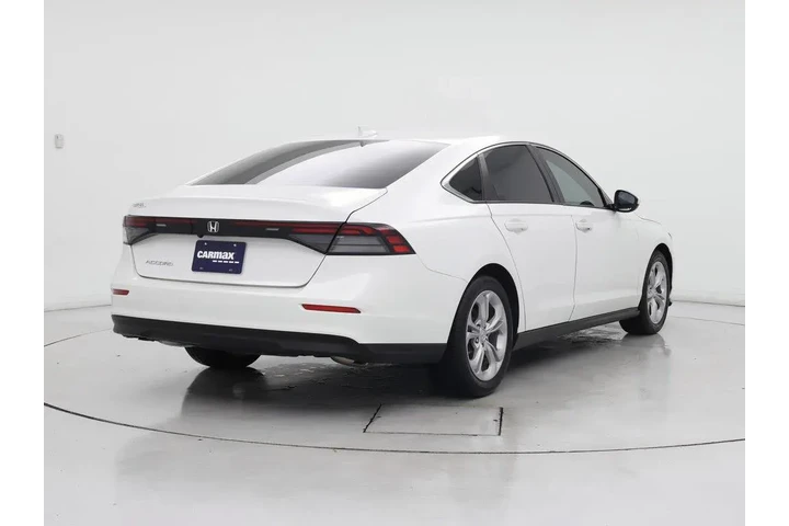 $22998 : Honda Accord 2023 LX 4dr Sed image 3