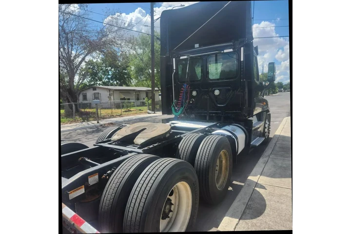 $10995 : 2014 FREIGHTLINER CASCADIA201 image 9