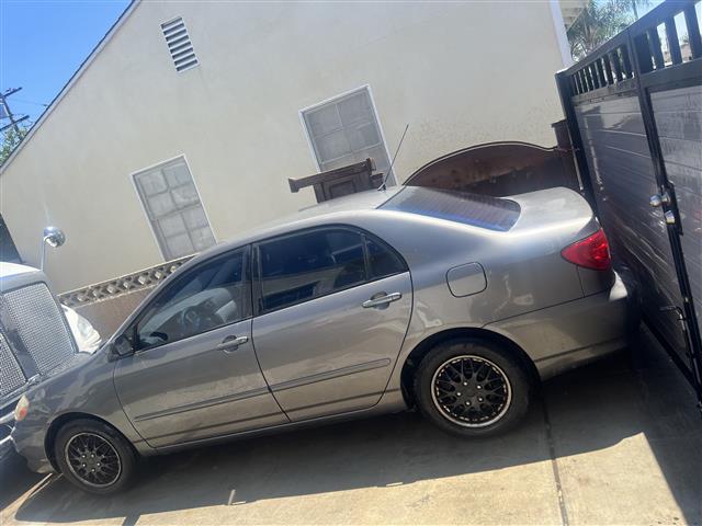 $3500 : Toyota corolla image 1