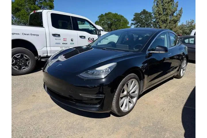 $17500 : Tesla Model 3 2018 Mid Range image 1