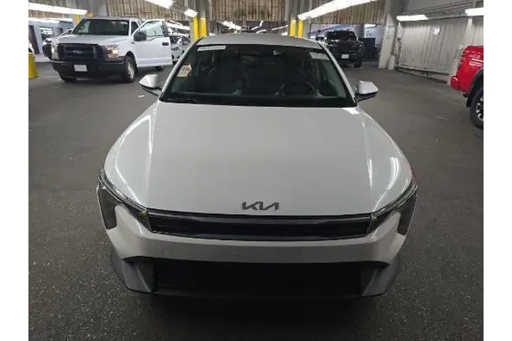 $24650 : Kia K4 2025 LXS 4dr Sedan image 5