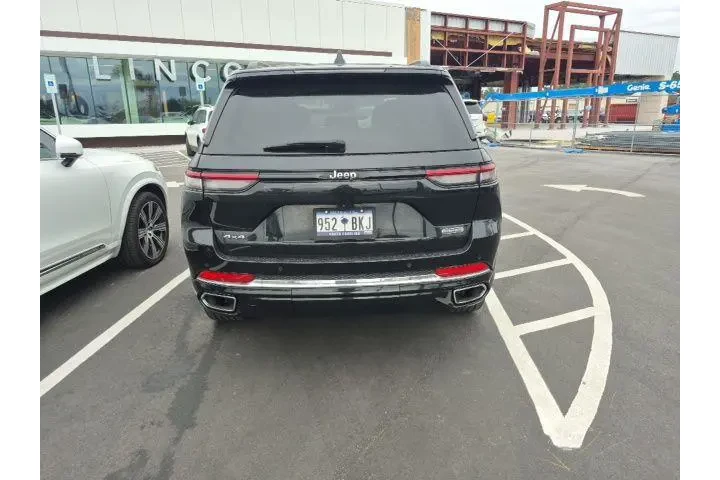 $31579 : Jeep Grand Cherokee 2022 4x4 image 4