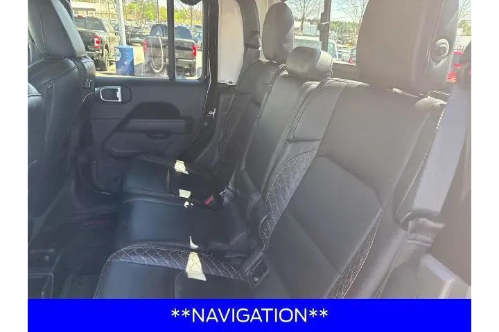 $39998 : Jeep Gladiator 2021 4x4 Over image 3