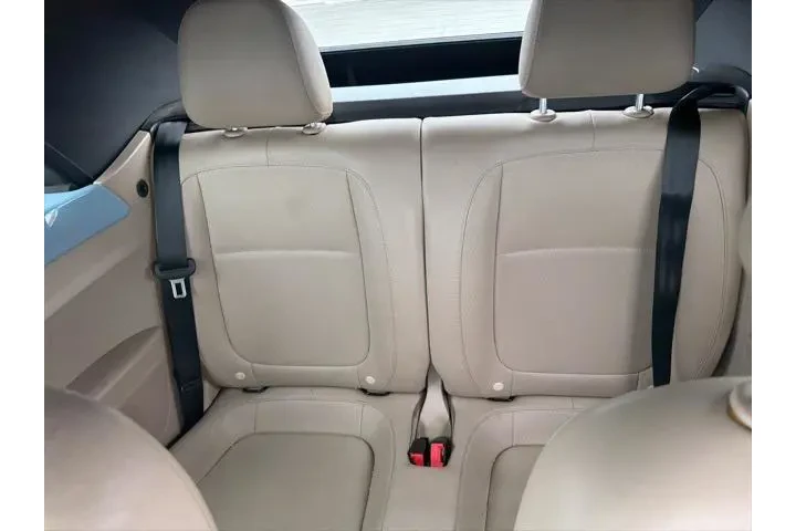 $14987 : Volkswagen Beetle Convertibl image 9