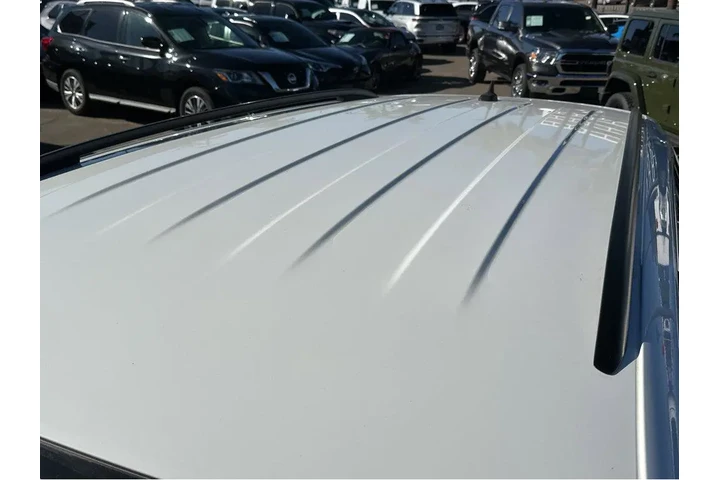 $10777 : 2018 Tiguan SE image 8