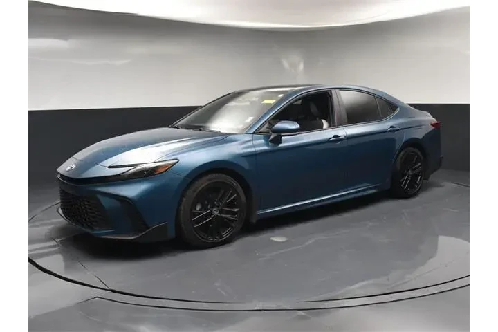 $25142 : Toyota Camry 2025 SE 4dr Sed image 4