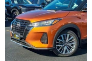 $21850 : Nissan Kicks 2023 SV 4dr Cro thumbnail