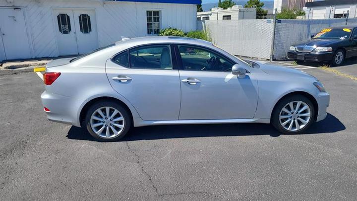 $12999 : 2009 LEXUS IS image 9