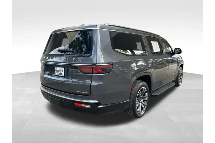 $35271 : Jeep Wagoneer L 2023 4x4 Ser image 3