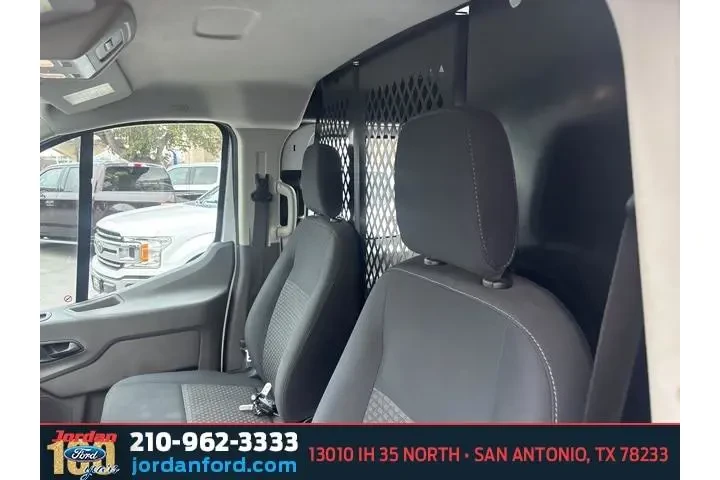 $32885 : Ford Transit 2024 250 3dr SW image 9