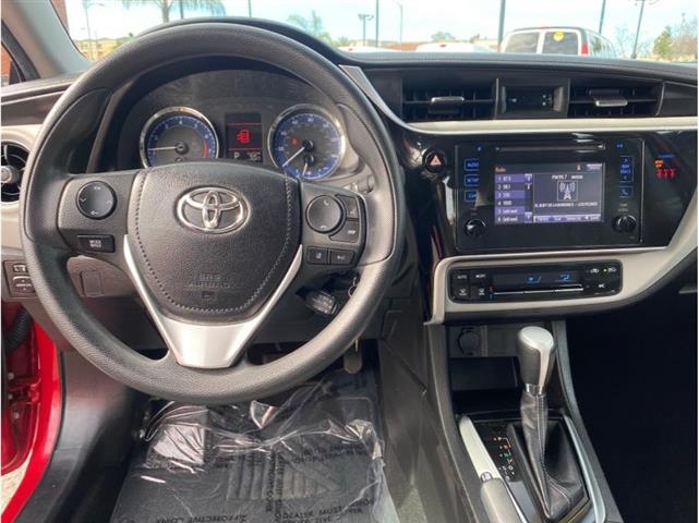 $18995 : 2018 Toyota Corolla LE Sedan image 4