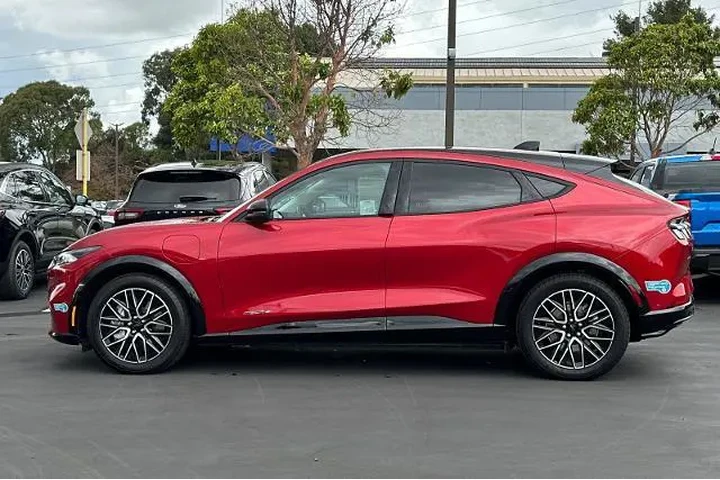 $33491 : Ford Mustang Mach-E 2024 Pre image 9