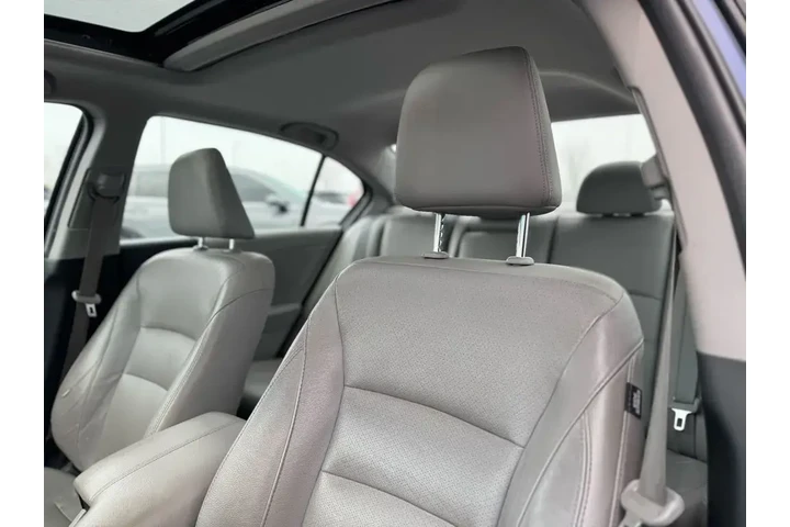 $17971 : Honda Accord 2017 EX-L V6 4d image 8