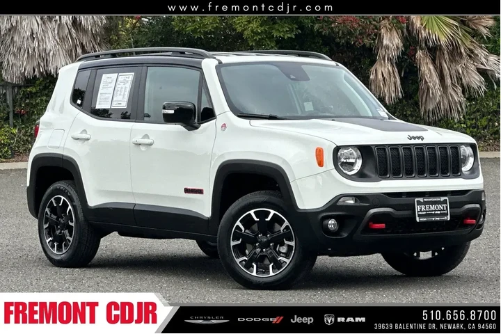 $19788 : Jeep Renegade 2023 4x4 Trail image 1