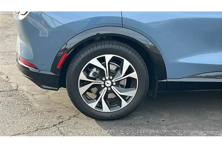 $30500 : Ford Mustang Mach-E 2023 AWD image 5