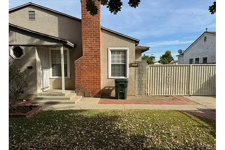 $2295 : 3BED 2BA HOUSE FOR RENT IN LA image 1
