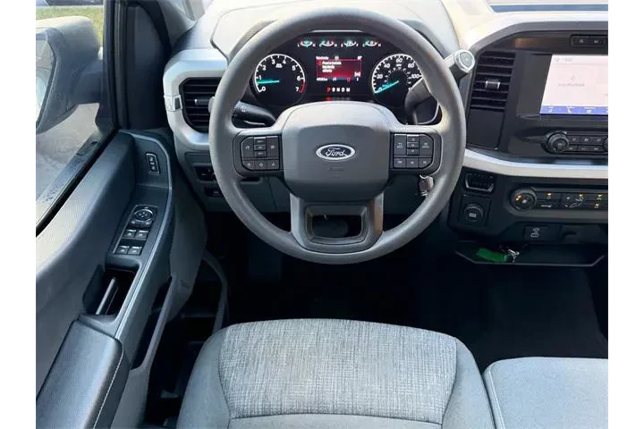 $30985 : Ford F-150 2023 4x2 XLT 4dr image 7