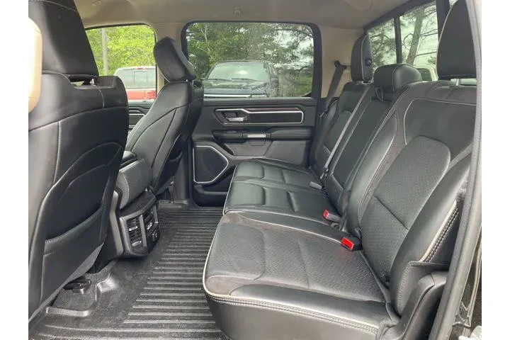 $39039 : Ram 1500 2021 4x4 Laramie 4d image 8