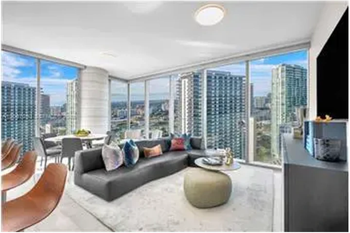$9500 : Rental property with 2 bedro image 7