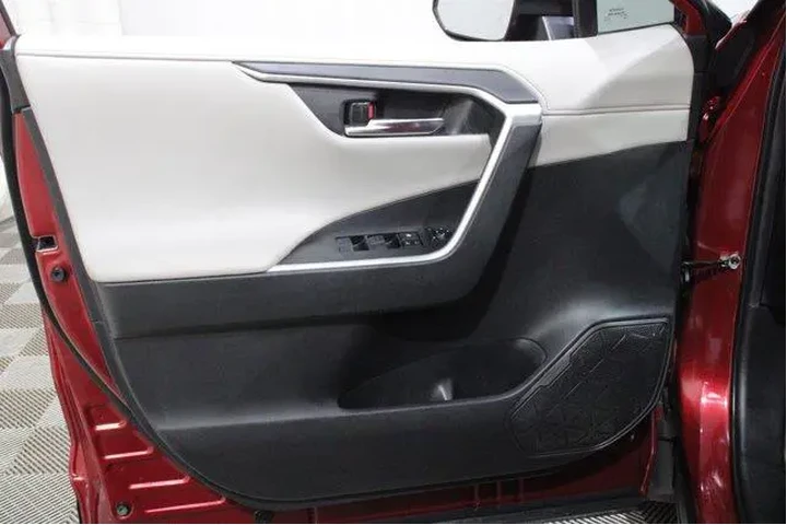 $28998 : Toyota RAV4 2020 AWD Adventu image 6