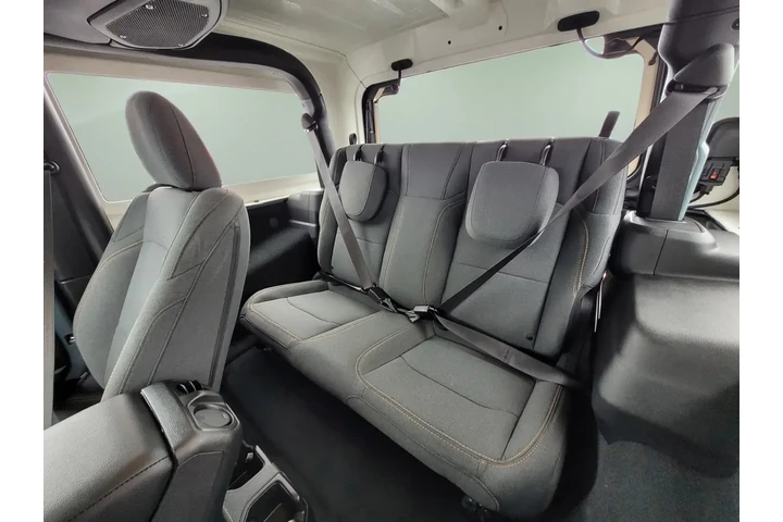 $35500 : Jeep Wrangler 2026 4x4 Sport image 10